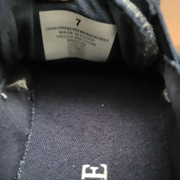 Children's Place boat shoe - Picture 5 of 6